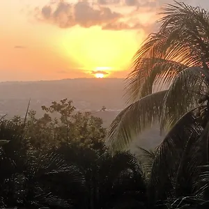 Hébergement de vacances Martinique La Petite Maison Dans La Colline, Le Lamentin
