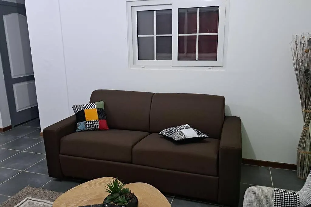 Appartement Bas De Villa Florirose Riviere-Salee