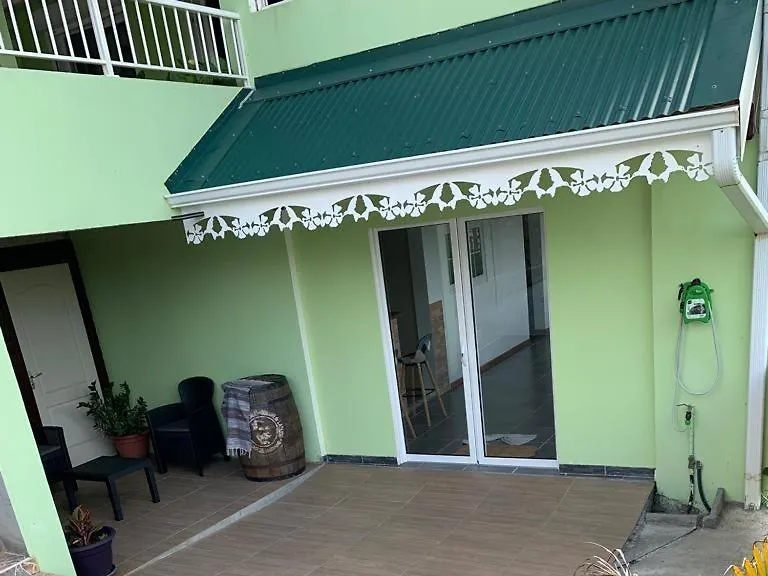 Bas De Villa Florirose Riviere-Salee Appartement